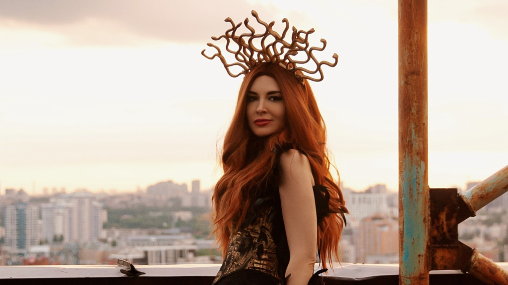 -на-сайт-MCU-1-4-1024x576 «Я позабуду тебе»: Astrid Way представила чуттєву відеоісторію про завершення болісного кохання